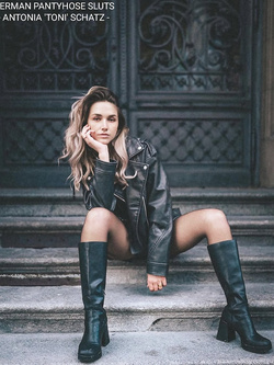German pantyhose slut Antonia 'Toni' Schatz Parte 2