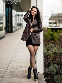 German pantyhose slut Kristina Evelyna Parte 2