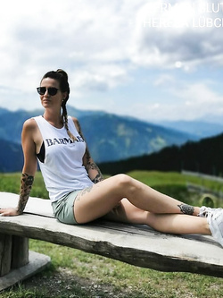 German slut Theresa Lübchow is ready for tributes Parte 2