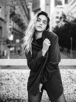 German pantyhose slut Antonia 'Toni' Schatz Parte 5