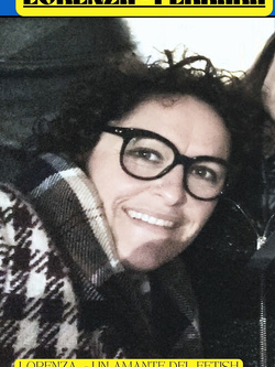 LORENZA - SUPER ESIBIZIONISTA