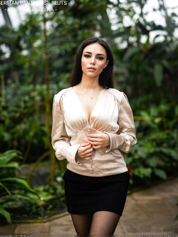 Horny pantyhose slut Kristina Evelyna