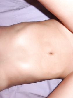 Prima palle e cazzo in bocca, poi scopata e sperma