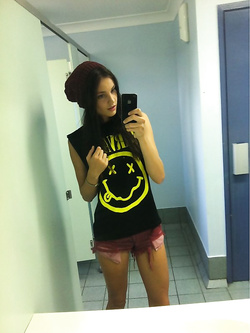 Le foto di Sandra....una lurida troia!