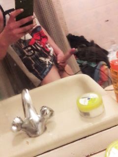 CAZZONE GIOVANE E PELOSO