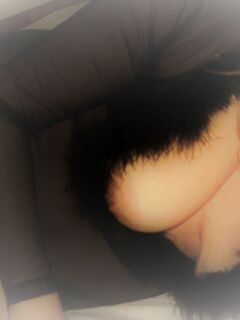 .....commentate , le fa piacere (  non volgari ...)