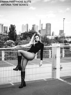 German pantyhose slut Antonia 'Toni' Schatz Parte 2
